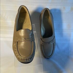 SAS Classic Tan WOMENS easy slip on Loafers